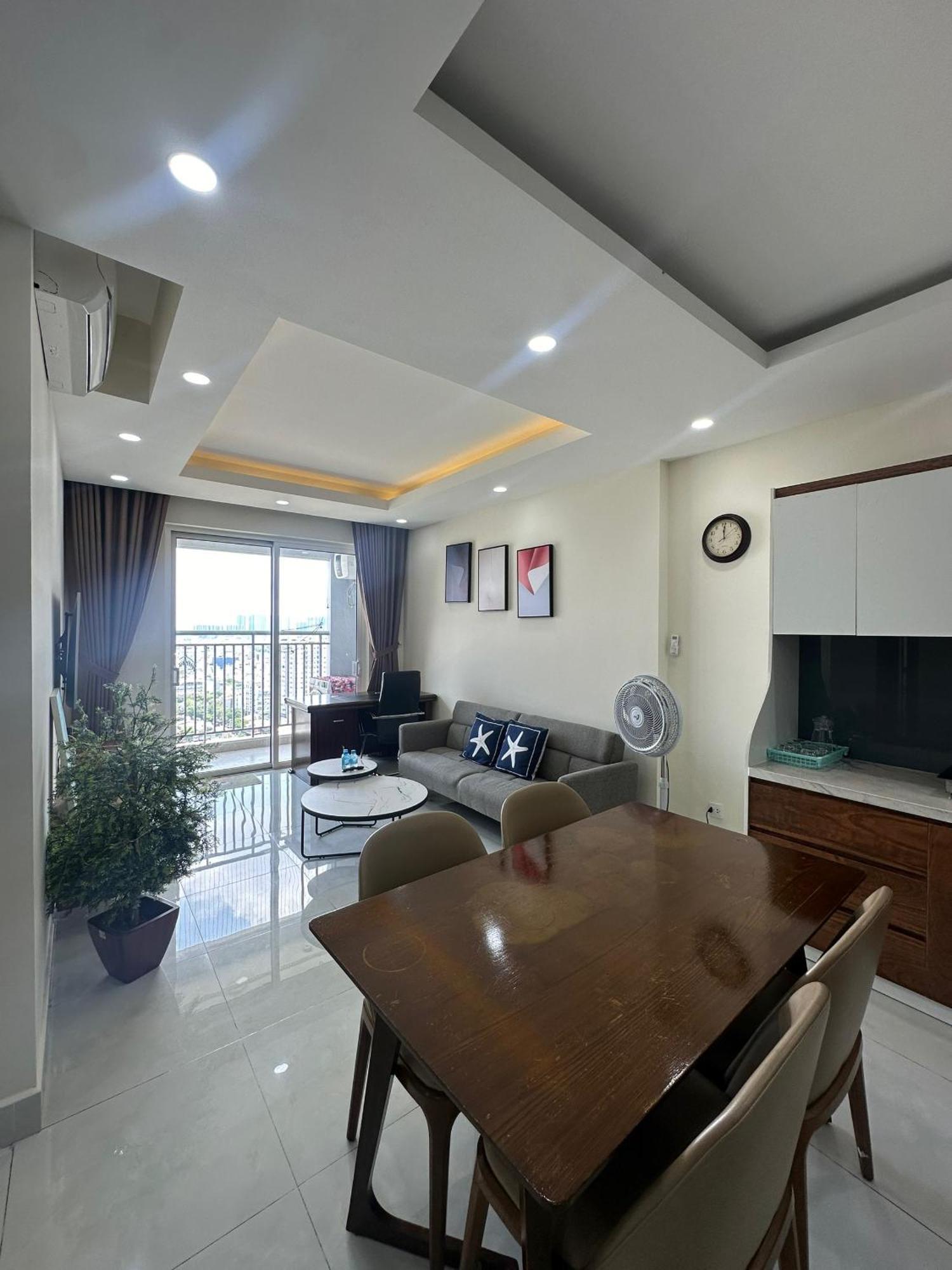 Căn hộ Ho View Dep Quan 7